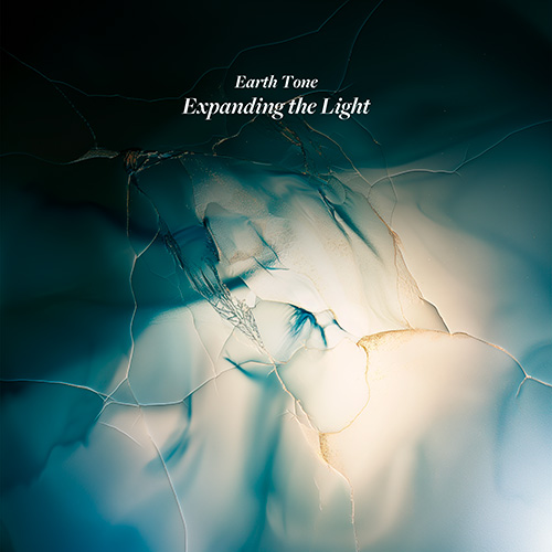 Expanding the Light